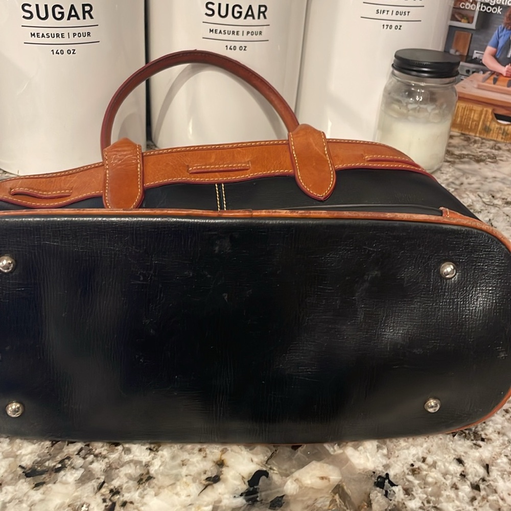 Dooney&Bourke - Picture 5 of 5